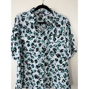 Jones Plus Size Animal Print Button Up Short Sleeved Blouse Size 2X
